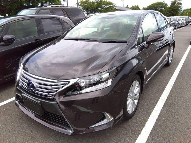 Lexus HS 2014 — фото автомобиля 1