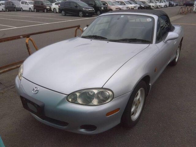 Mazda ROADSTER 2001 — фото автомобиля 1