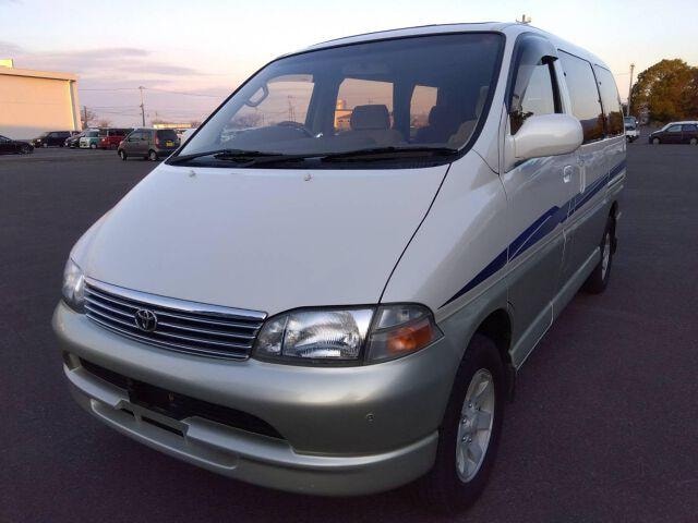 Toyota GRANVIA 1997 — фото автомобиля