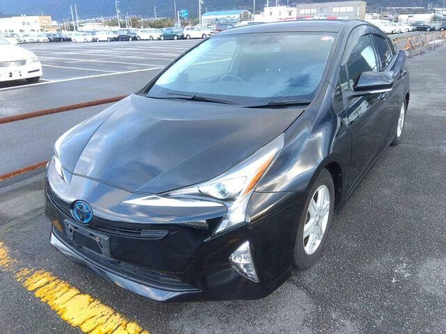 Toyota PRIUS 2018 — фото автомобиля 1