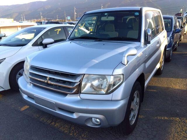 Mitsubishi PAJERO IO 2005 — фото автомобиля 1