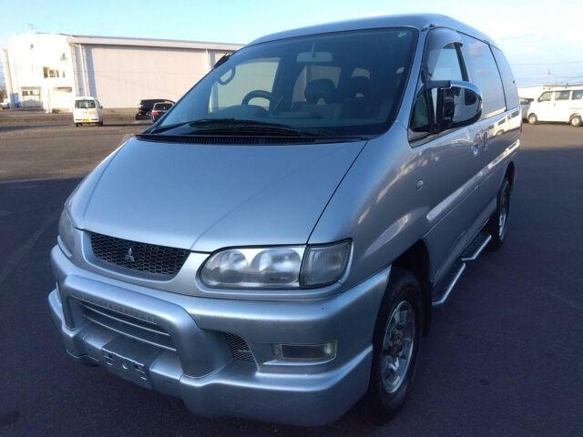 Mitsubishi DELICA SPACE GEAR 2006 — фото автомобиля