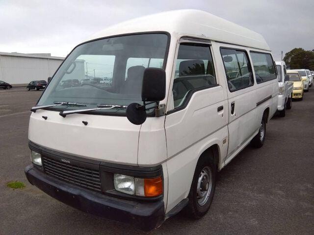 Nissan CARAVAN 1996 — фото автомобиля