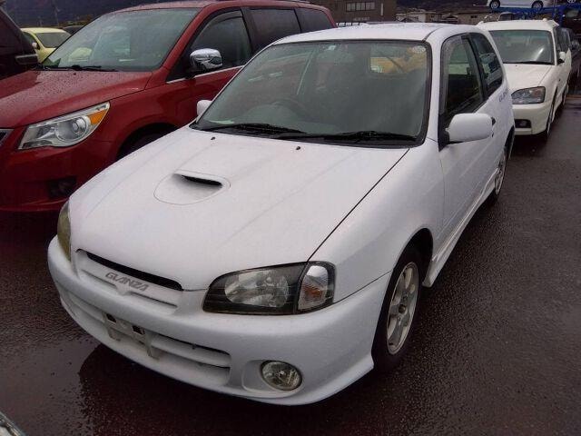 Toyota STARLET 1998 — фото автомобиля