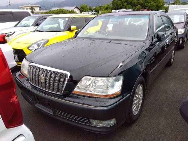Toyota CROWN MAJESTA 2001 — фото автомобиля