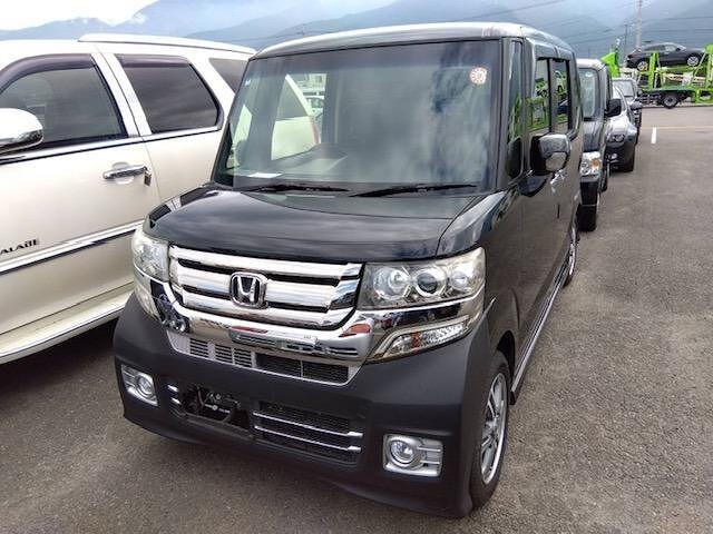 Honda N-BOX 2016 — фото автомобиля 1