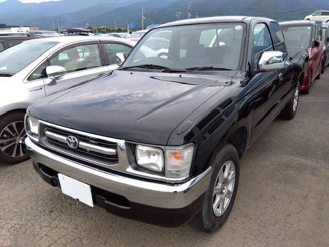 Toyota HILUX SPORTS PICK UP 2000 — фото автомобиля