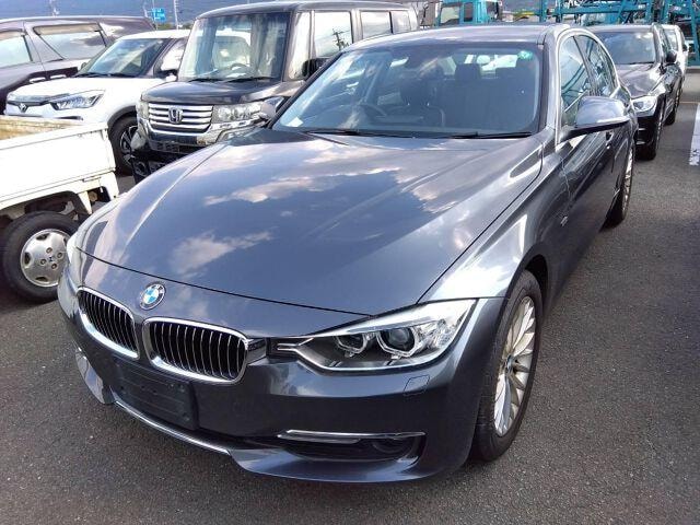 Bmw 3 SERIES 2013 — фото автомобиля 1