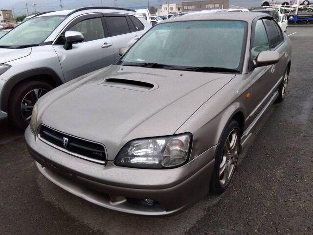 Subaru LEGACY B4 2000 — фото автомобиля 1