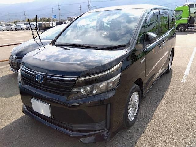 Toyota VOXY 2014 — фото автомобиля 1