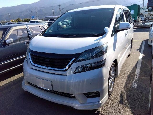 Toyota VELLFIRE 2010 — фото автомобиля 1