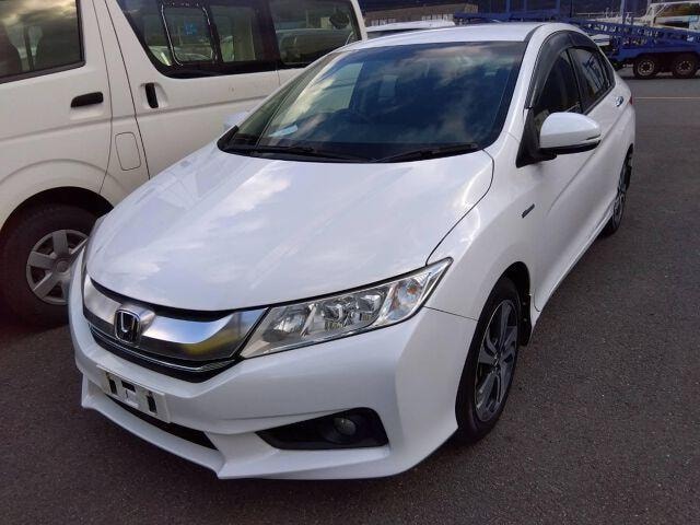 Honda GRACE 2015 — фото автомобиля 1