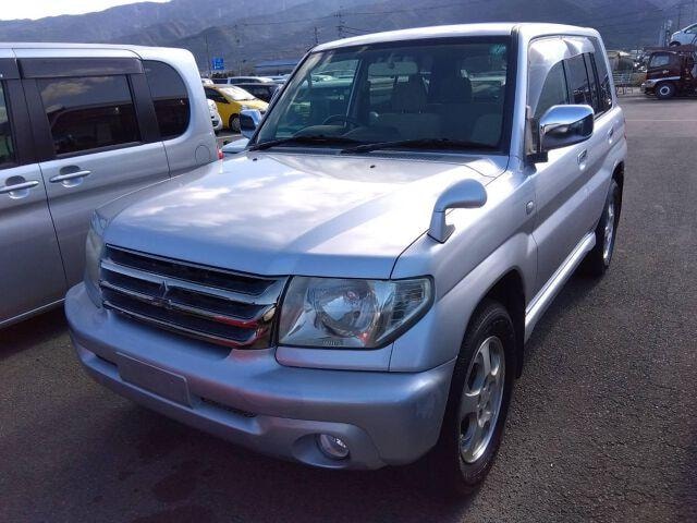 Mitsubishi PAJERO IO 2005 — фото автомобиля