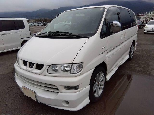 Mitsubishi DELICA SPACE GEAR 1998 — фото автомобиля