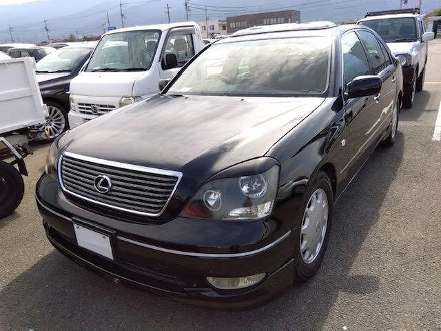 Toyota CELSIOR 2001 — фото автомобиля 1