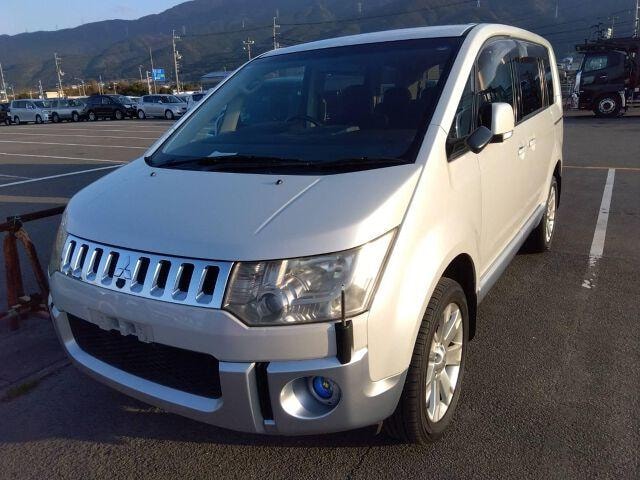 Mitsubishi DELICA D:5 2007 — фото автомобиля