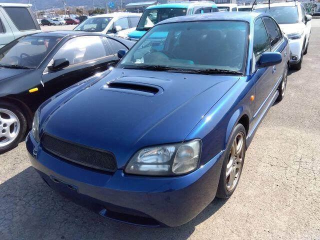 Subaru LEGACY B4 2001 — фото автомобиля