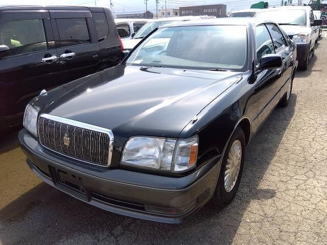 Toyota CROWN MAJESTA 1995 — фото автомобиля