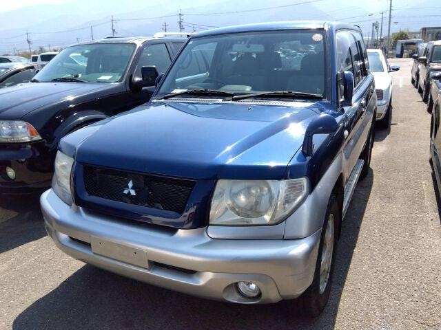 Mitsubishi PAJERO IO 2003 — фото автомобиля 1