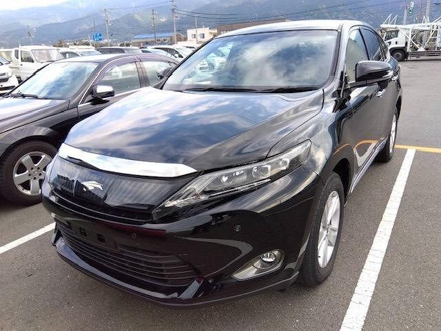 Toyota HARRIER 2017 — фото автомобиля 1