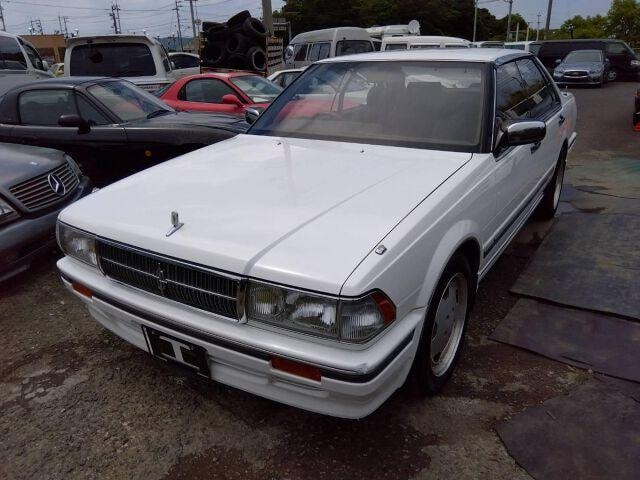 Nissan CEDRIC 1991 — фото автомобиля 1