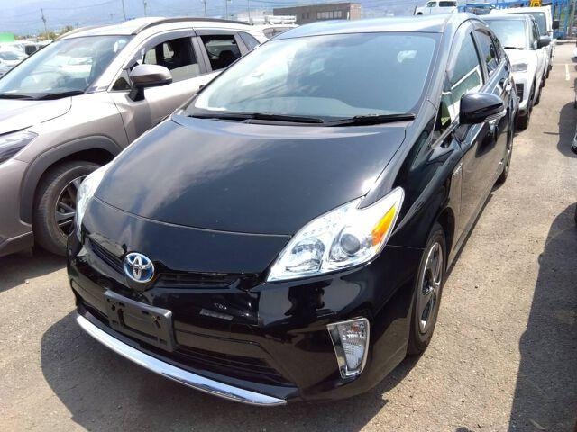 Toyota PRIUS 2012 — фото автомобиля 1
