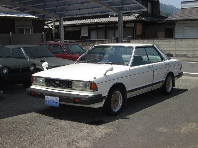 Nissan BLUEBIRD 1982 — фото автомобиля 1