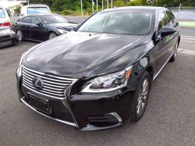 Lexus LS 2016 — фото автомобиля 1