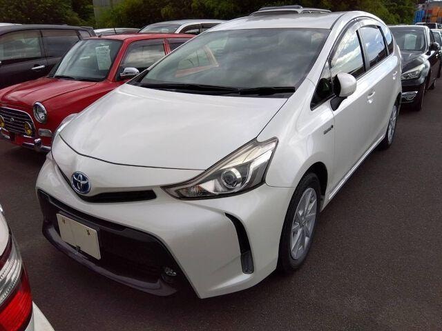 Toyota PRIUS ALPHA 2014 — фото автомобиля 1