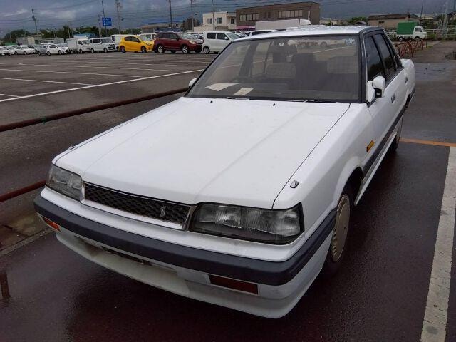 Nissan SKYLINE 1989 — фото автомобиля