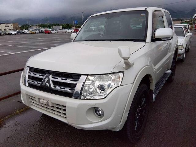 Mitsubishi PAJERO 2012 — фото автомобиля