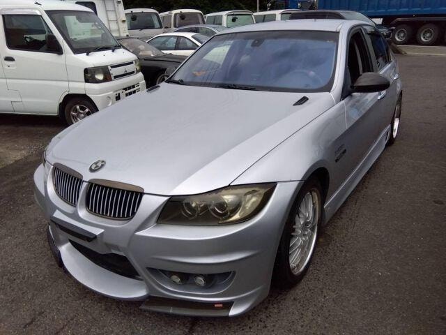 Bmw 3 SERIES 2005 — фото автомобиля 1