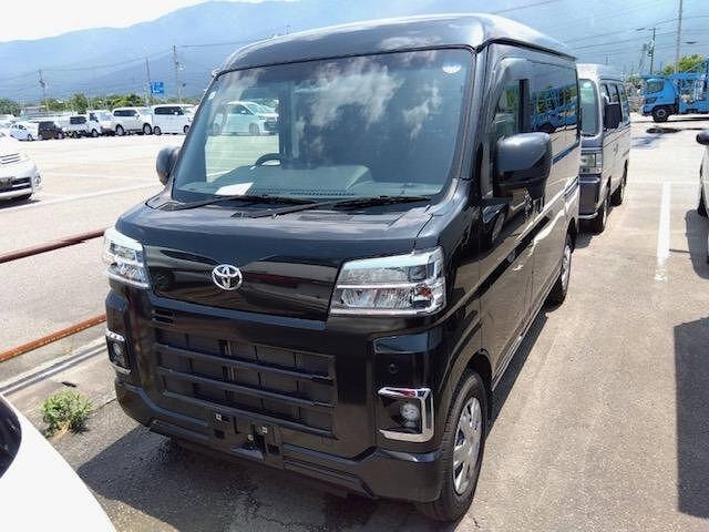 Toyota PIXIS VAN 2024 — фото автомобиля 1