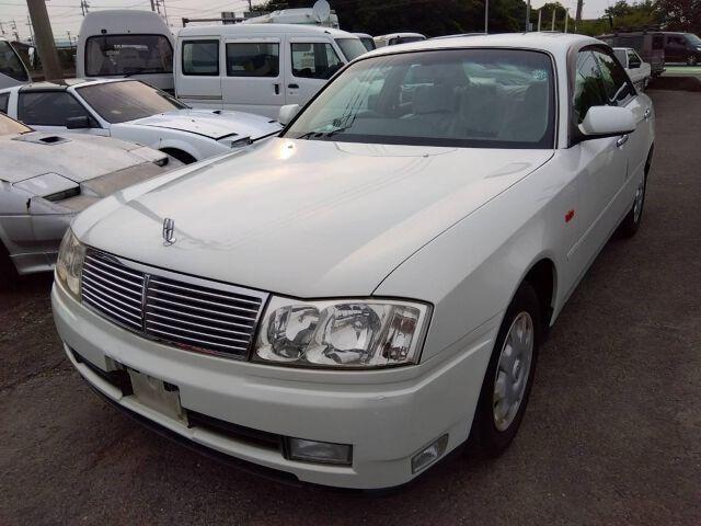 Nissan CEDRIC 2001 — фото автомобиля 1