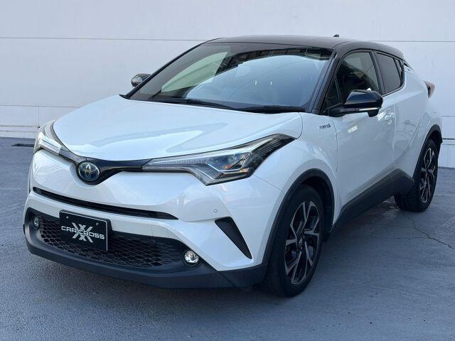 Toyota C-HR 2018 — фото автомобиля 1