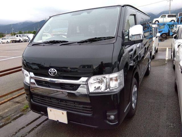 Toyota HIACE VAN 2026 — фото автомобиля 1