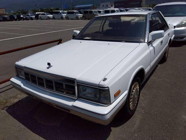 Nissan LAUREL 1986 — фото автомобиля 1
