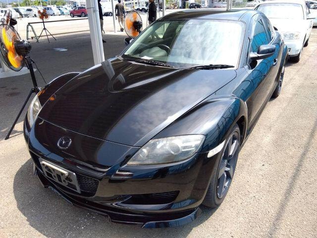 Mazda RX-8 2004 — фото автомобиля 1