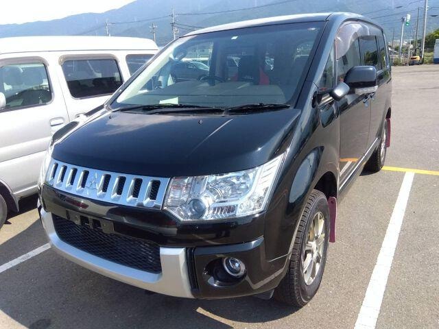 Mitsubishi DELICA D:5 2015 — фото автомобиля
