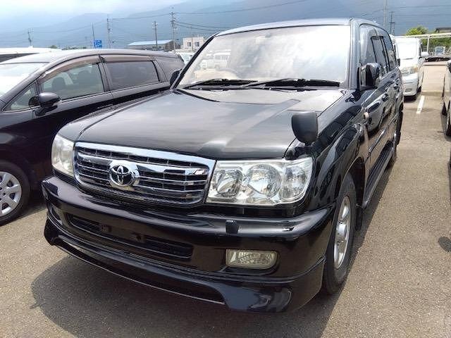 Toyota LAND CRUISER 100 2001 — фото автомобиля