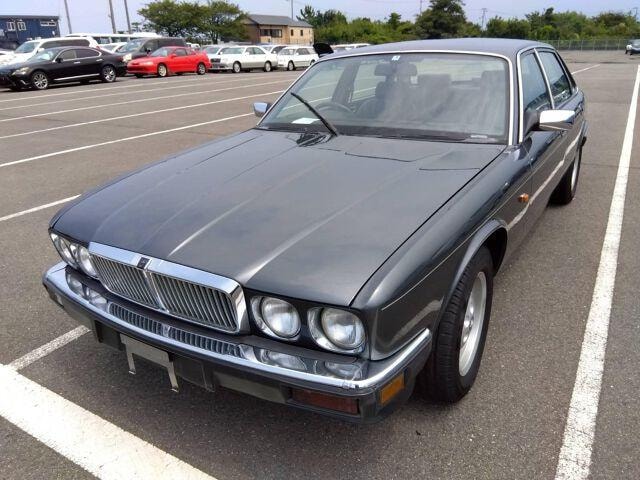 Jaguar XJ 1992 — фото автомобиля 1