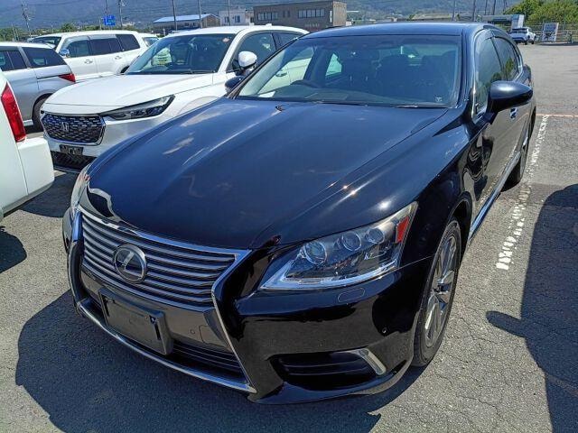 Lexus LS 2015 — фото автомобиля 1