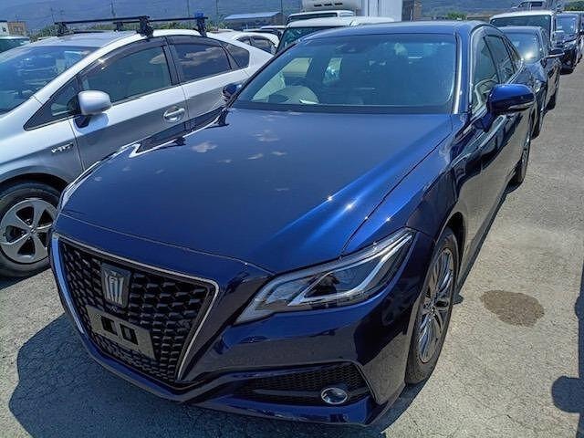Toyota CROWN HYBRID 2022 — фото автомобиля