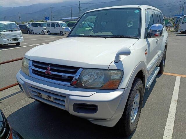 Mitsubishi PAJERO 1999 — фото автомобиля