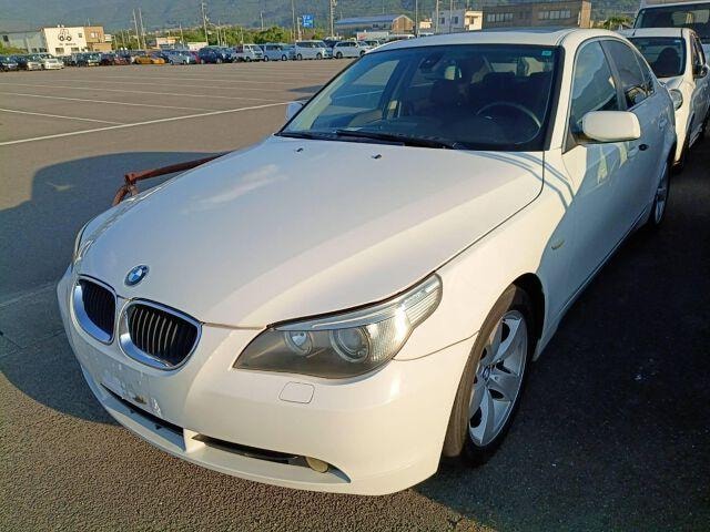 Bmw 5 SERIES 2005 — фото автомобиля 1