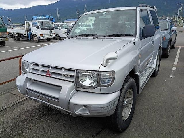 Mitsubishi PAJERO 1997 — фото автомобиля 1
