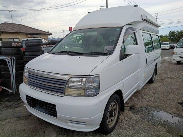 Nissan ELGRAND 2000 — фото автомобиля 1