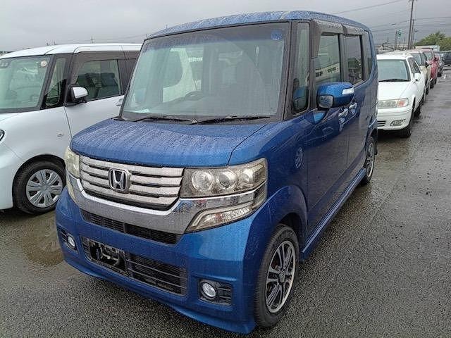 Honda N-BOX CUSTOM 2013 — фото автомобиля 1