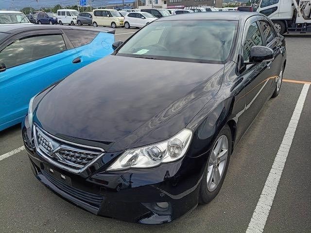 Toyota MARK X 2012 — фото автомобиля