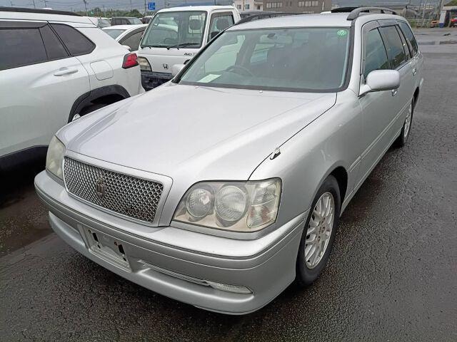 Toyota CROWN ESTATE 2001 — фото автомобиля
